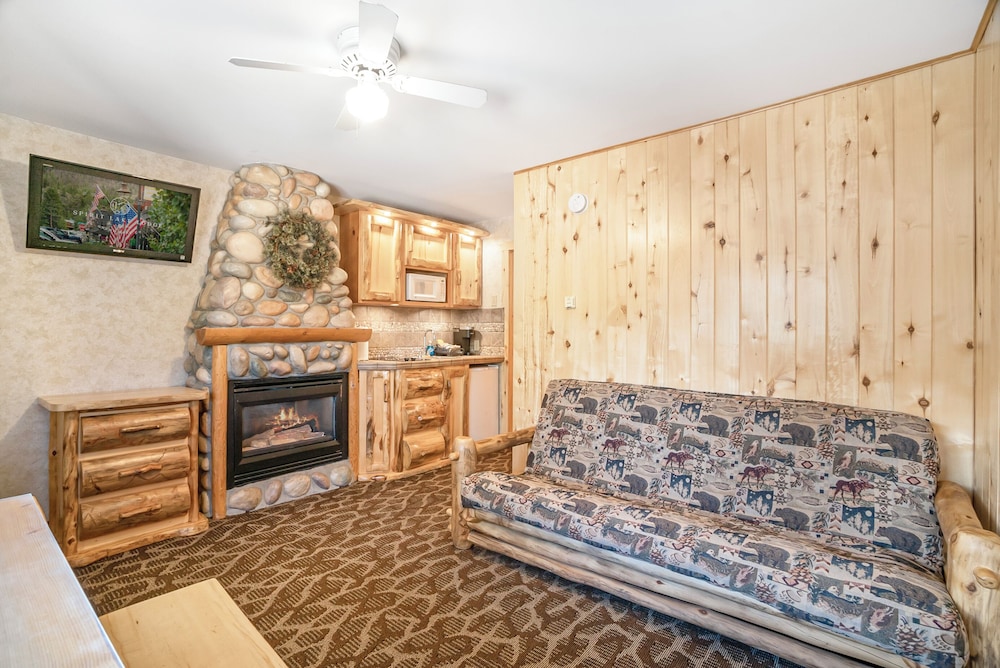 Spirit Lake Lodge - photo 24