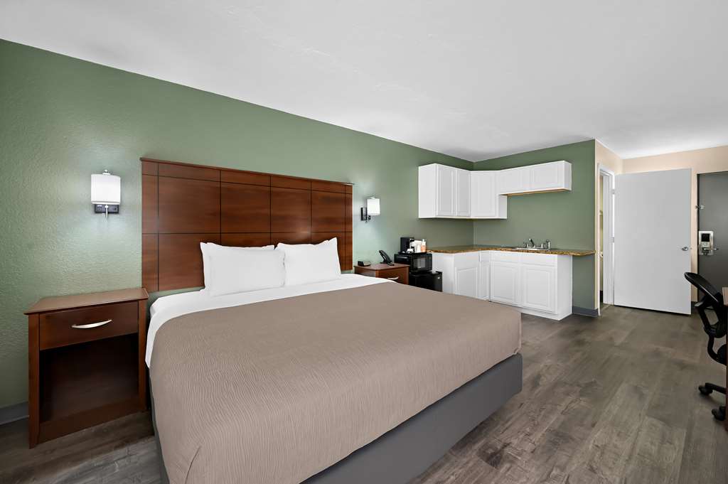 Quality Inn Fort Myers Cape Coral - photo 21