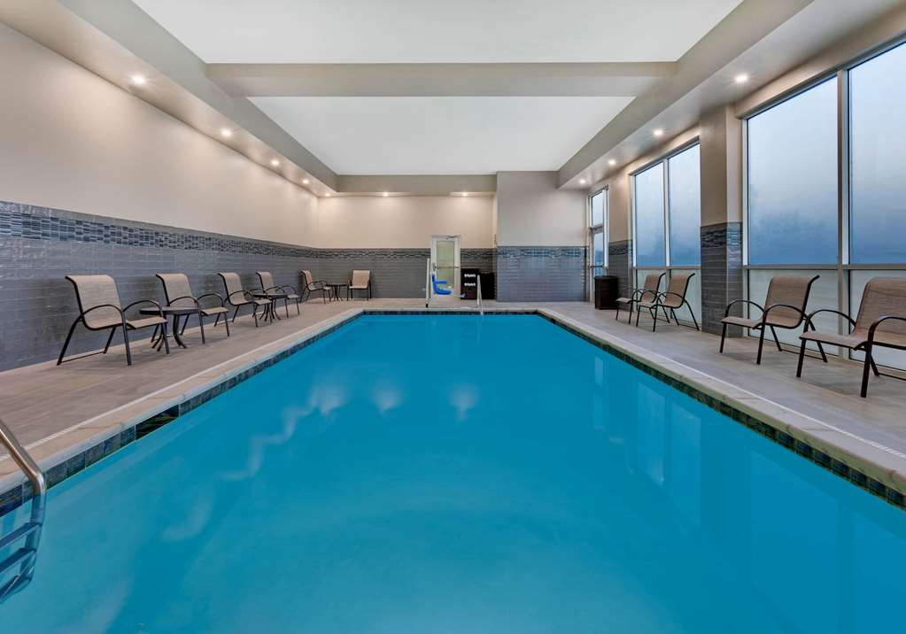 La Quinta Inn & Suites by Wyndham Lewisville - photo 11
