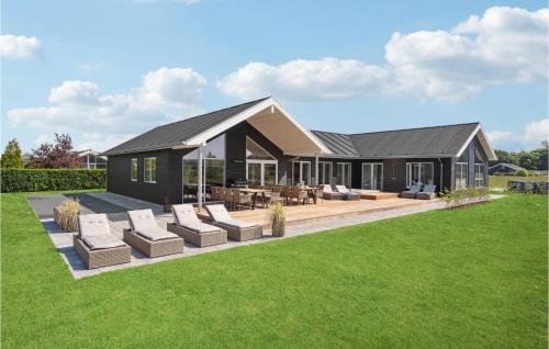 Lovely Home In Hadsund With Wifi — 5-Star Luxury Hotel in Hadsund, Denmark