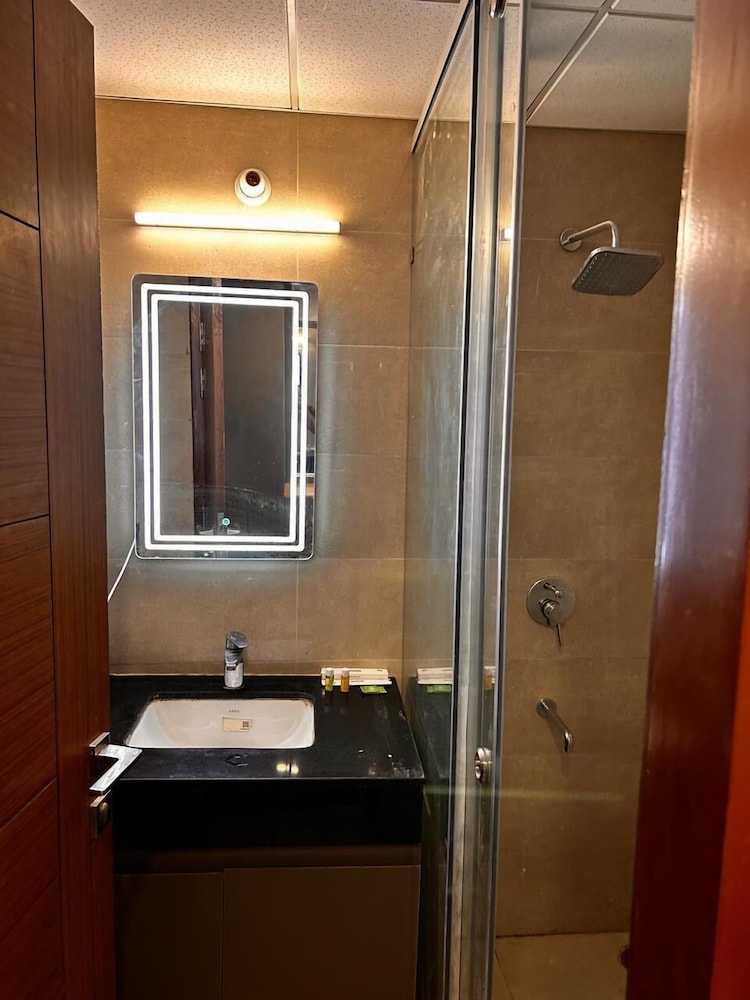 Comfy Stays - last minute hotel in Lucknow