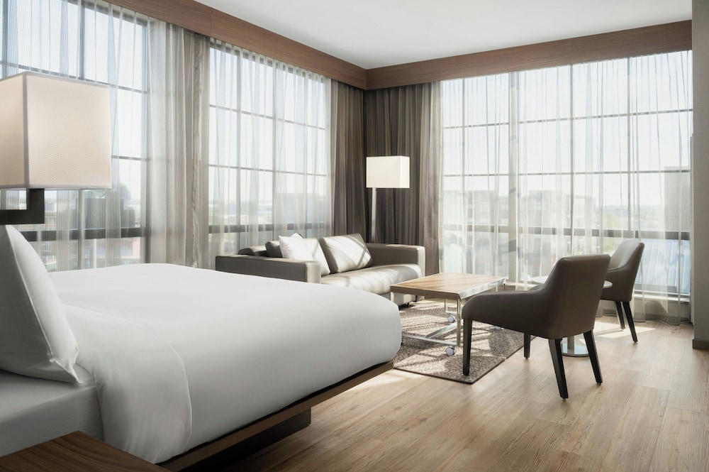 AC Hotel Dayton - photo 13