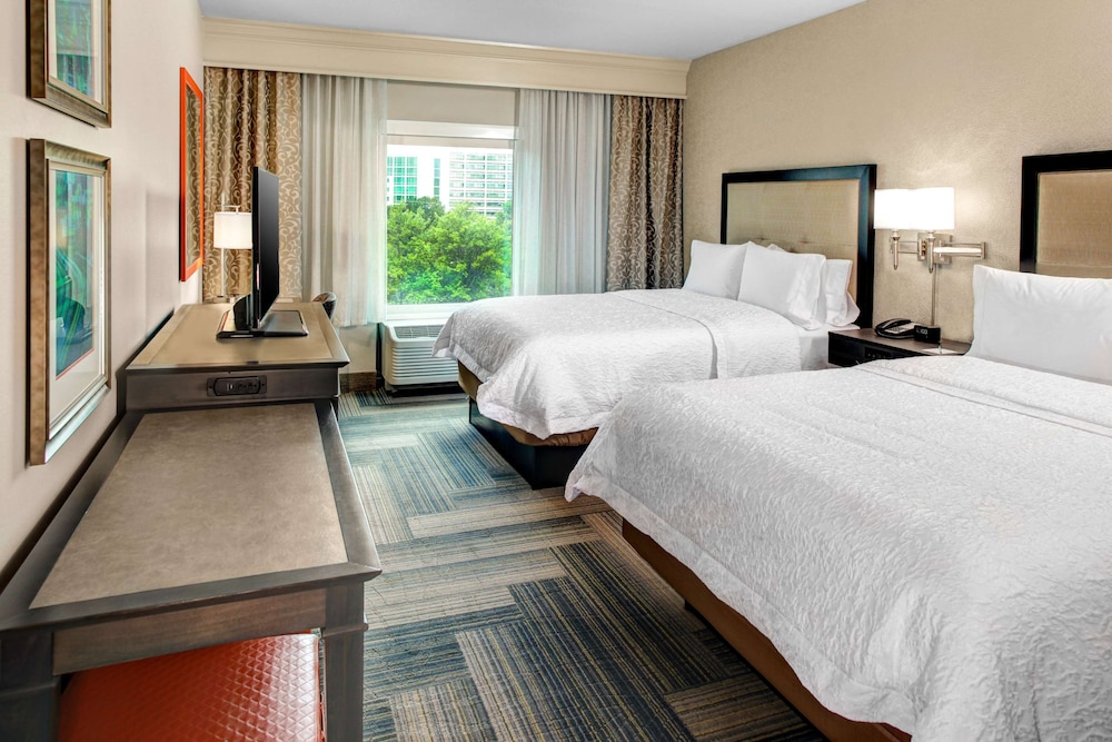 Hampton Inn & Suites by Hilton Atlanta Perimeter Dunwoody - photo 12
