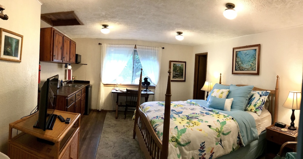 Hale Maluhia Country Inn - photo 6