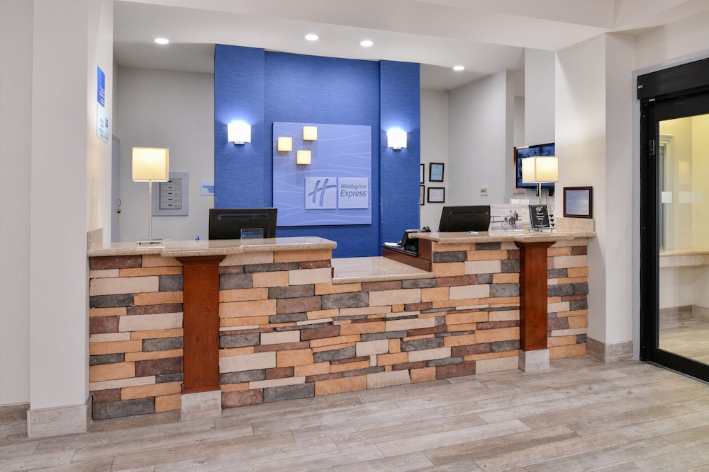 Holiday Inn Express Clanton by IHG - photo 46