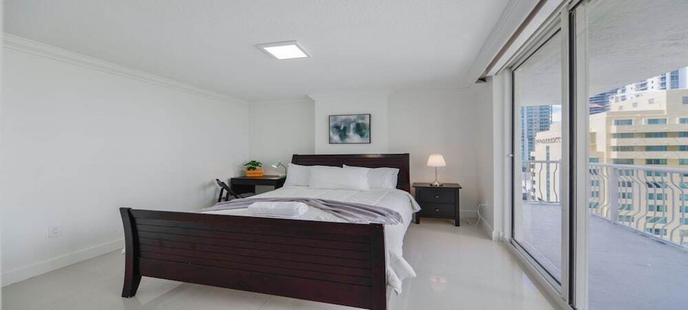 Cesar Suites at Icon Brickell Miami in Miami, United States