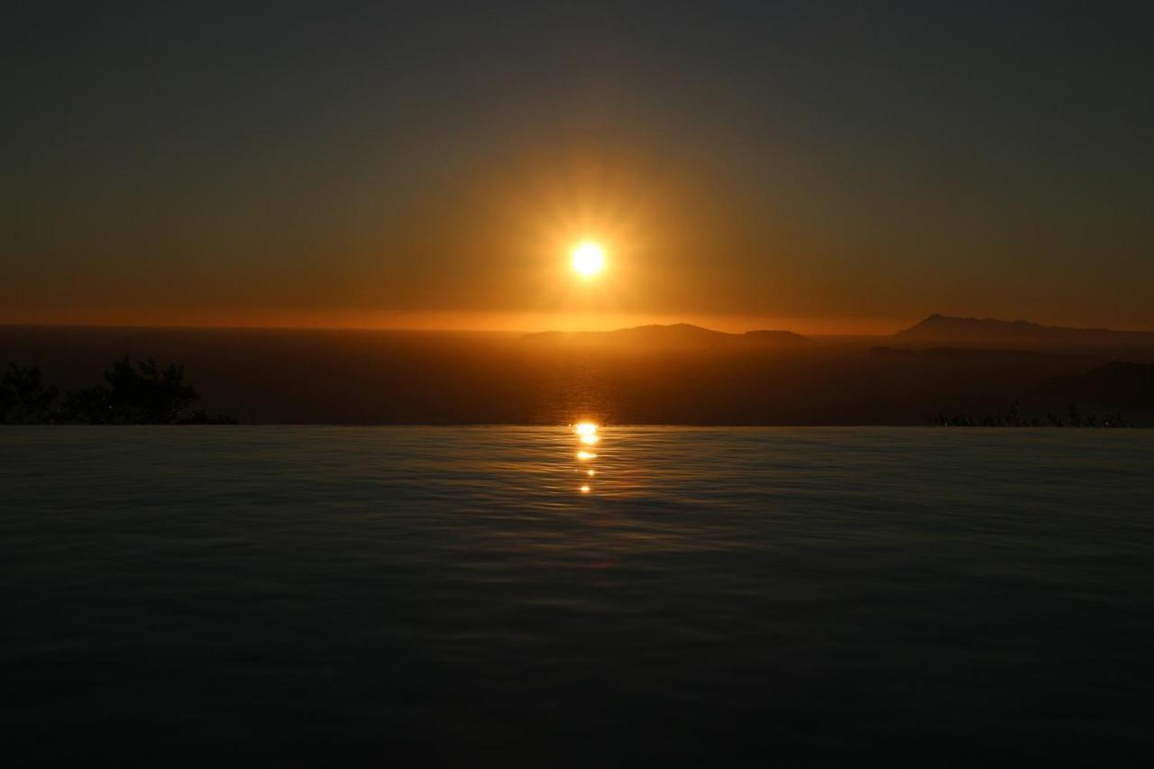 Sunset Sea View Villa 1 — 4-Star Luxury Hotel in Agios Georgios, Greece