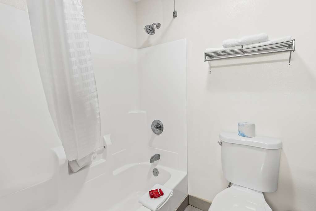 SureStay Hotel by Best Western Manchester - photo 23