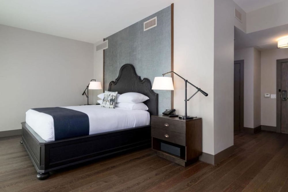 The Stella Hotel Autograph Collection - photo 12
