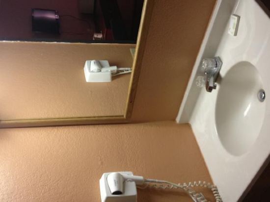 Coldwater Motel - photo 8