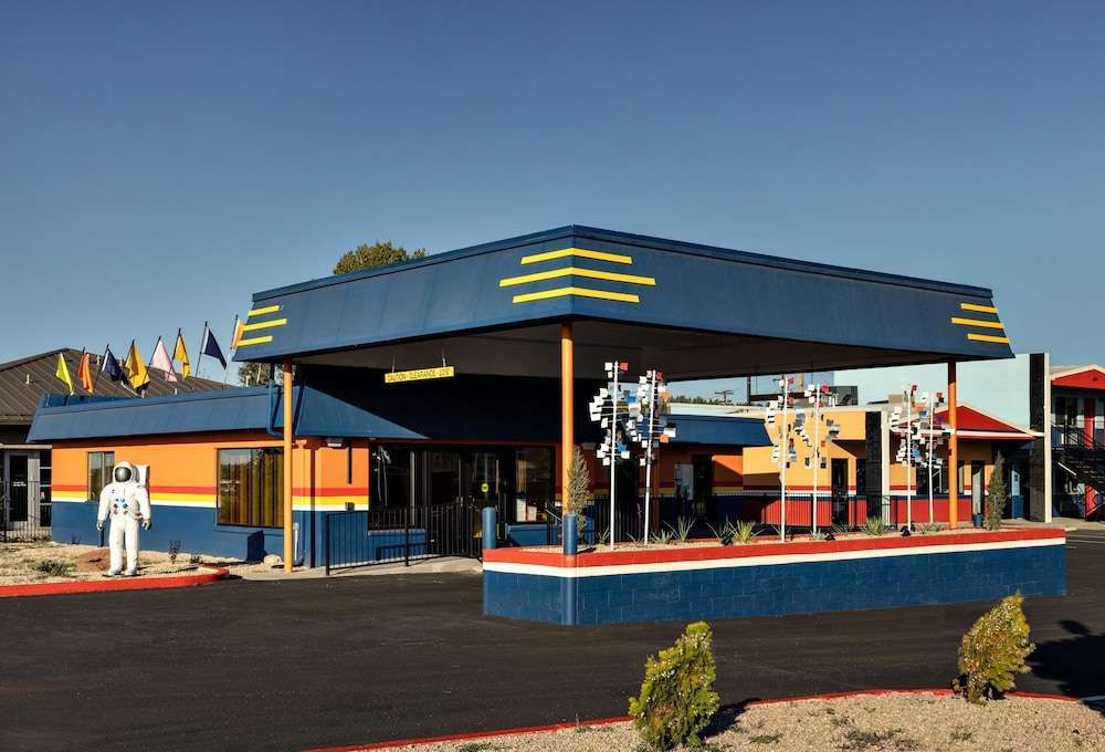 Americana Motor Hotel - photo 28