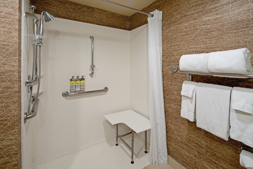Holiday Inn Express Port Hueneme by IHG - photo 24