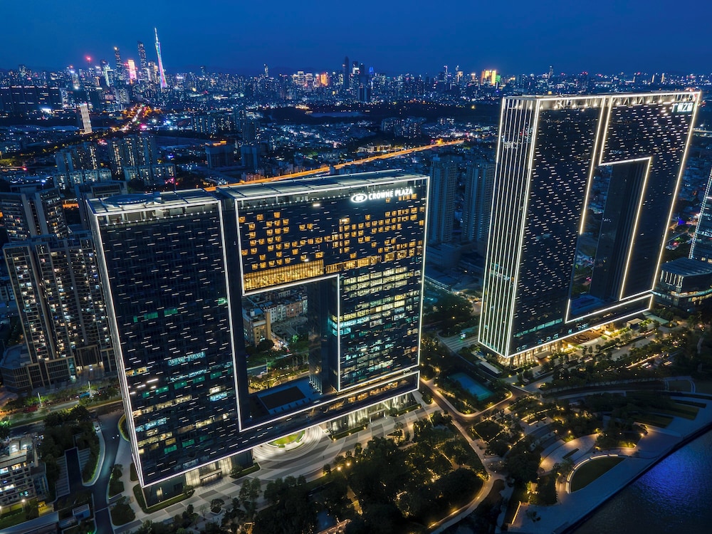 Crowne Plaza Guangzhou Window Of Canton by IHG — 4-Star Luxury Hotel in Guangzhou, People's Republic of China