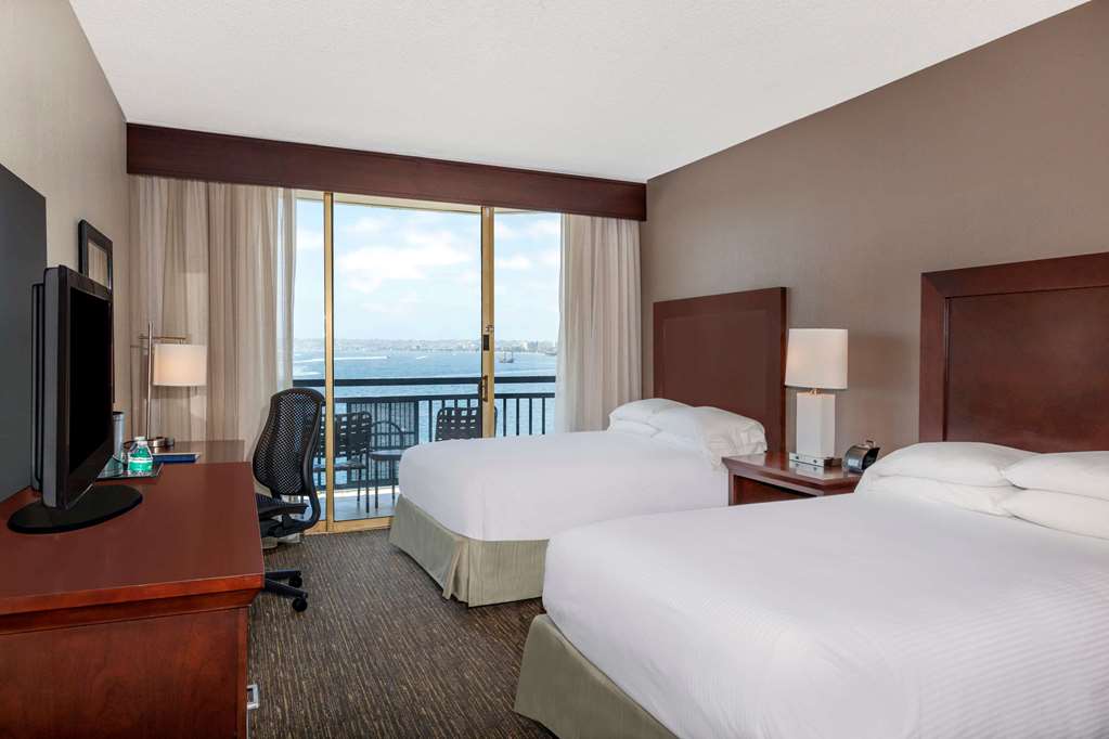 Wyndham San Diego Bayside - photo 12