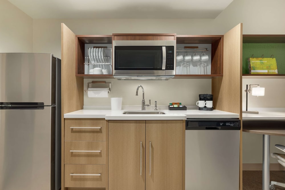 Home2 Suites by Hilton Greece Rochester - photo 23