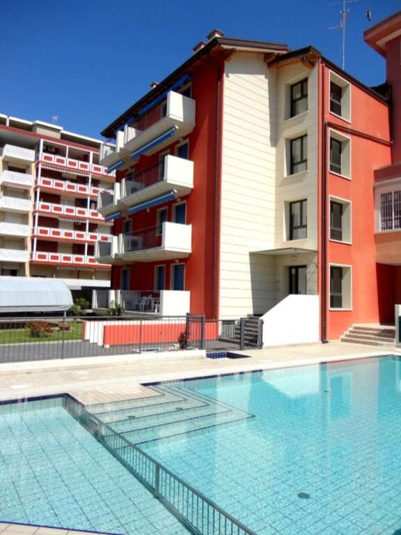 Comfortable Flat With Shared Pool — 4-Star Luxury Hotel in Caorle, Italy