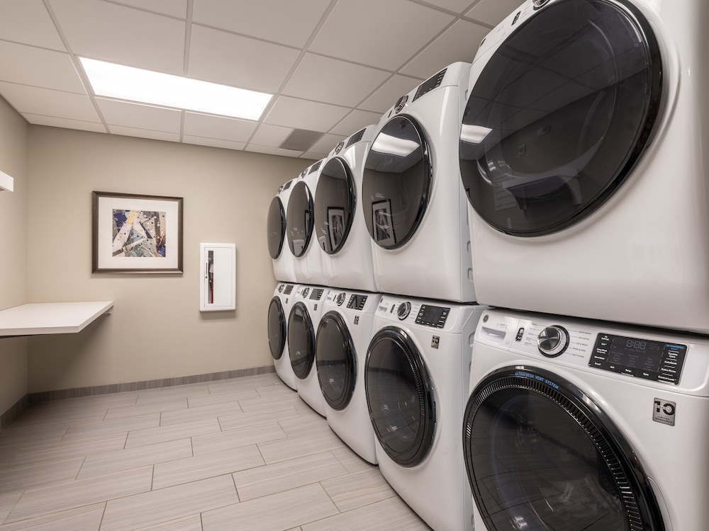 Staybridge Suites Sioux City Southeast by IHG - photo 38