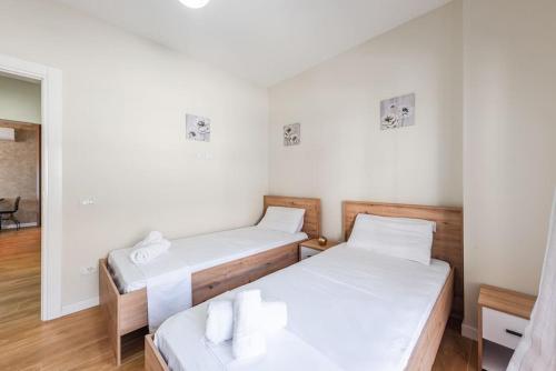 Portside Serenity NEW 2 BDR - last minute hotel in Durres