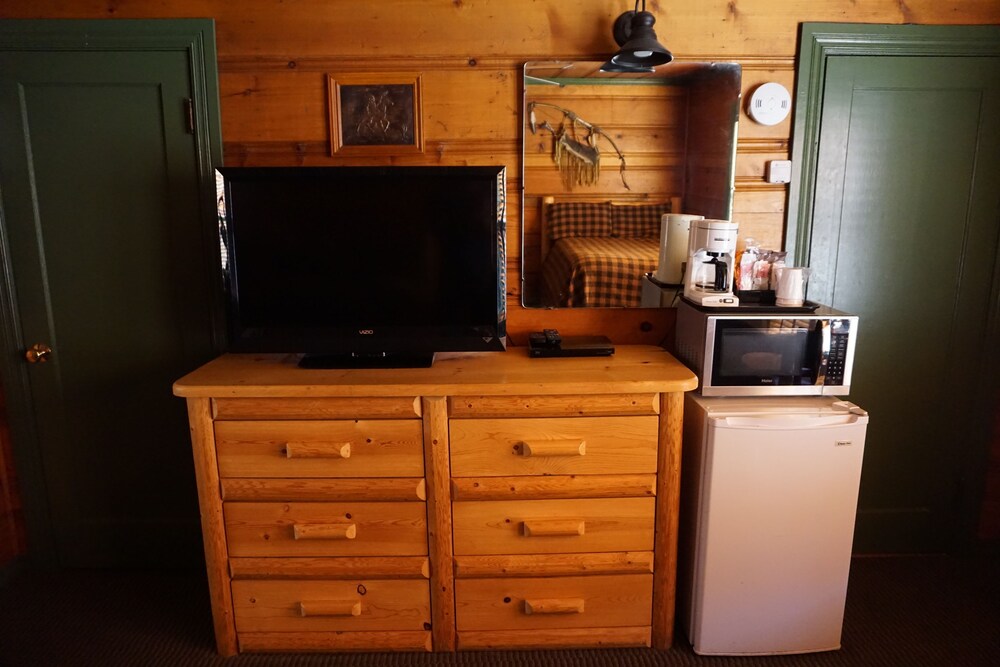 Shaver Lake Village Hotel - photo 75
