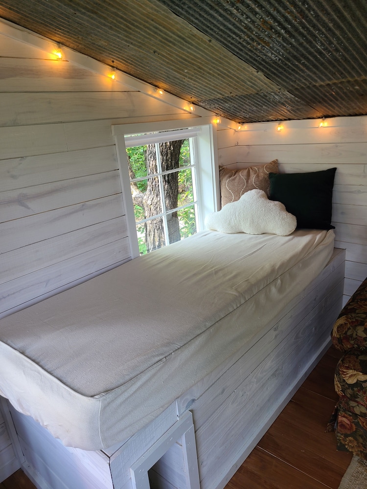 The Treetop Hideaways at Ruby Falls - photo 24