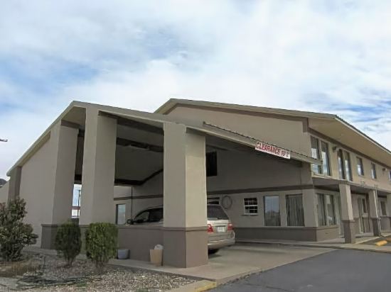 Texan Inn and Suites Monahans - photo 8
