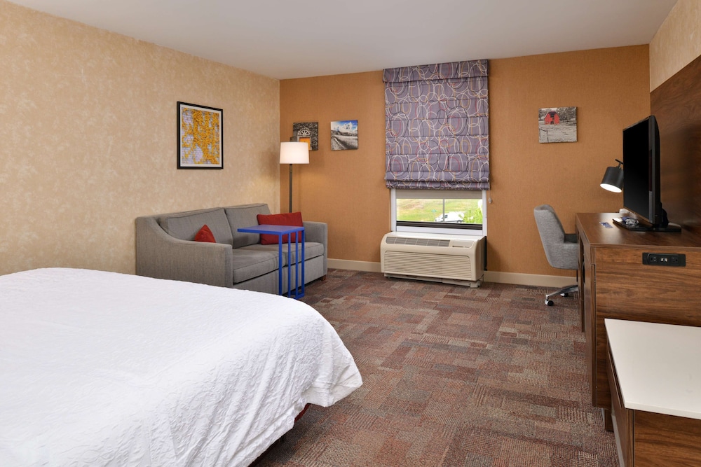 Hampton Inn Wytheville - photo 22