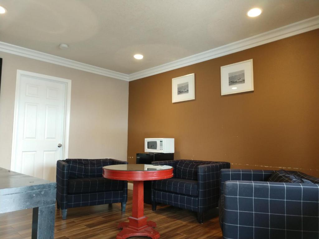Bartlett Motel - photo 12
