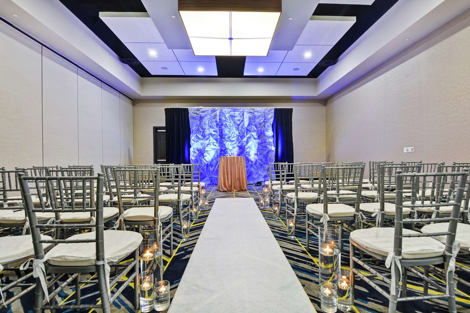 Embassy Suites by Hilton Plainfield Indianapolis Airport - photo 36