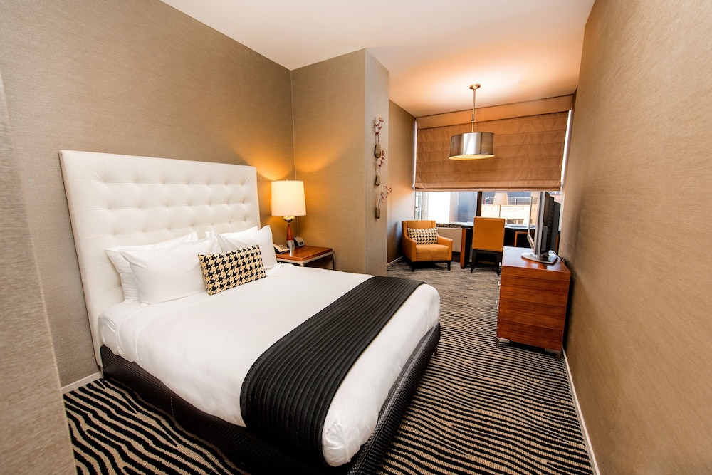 The Bentley Hotel - photo 10
