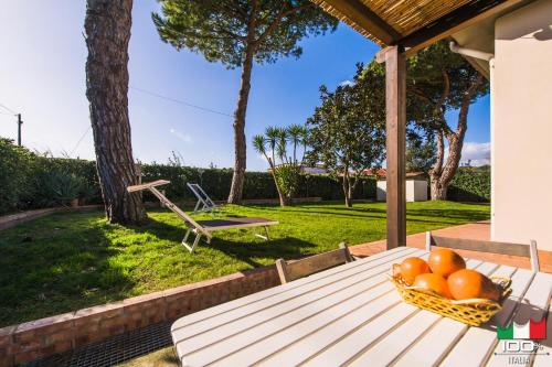 Livingapple Beach — 4-Star Luxury Hotel in Minturno, Italy