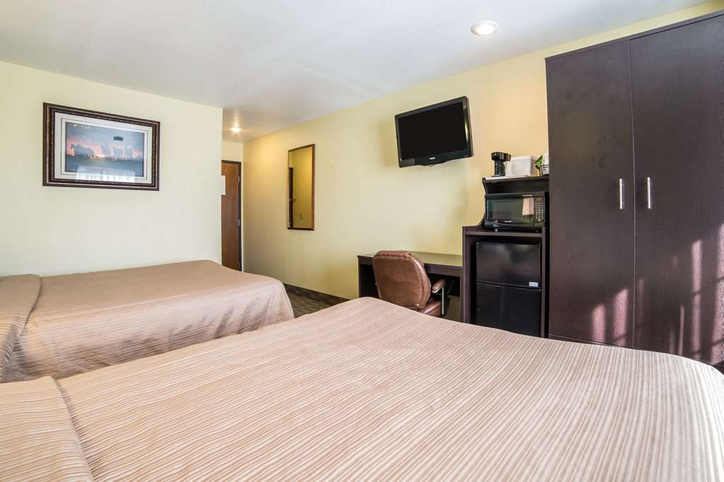 Quality Inn & Suites Elko - photo 12