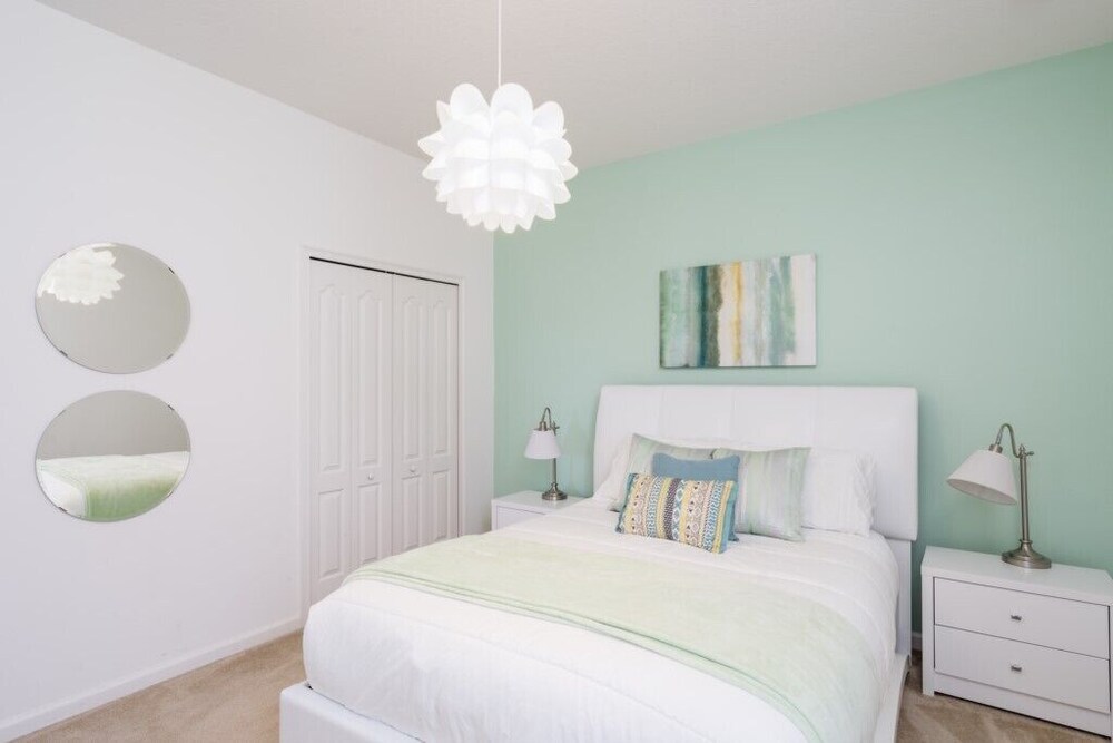 6 bedroom home at Solterra Resort - photo 14