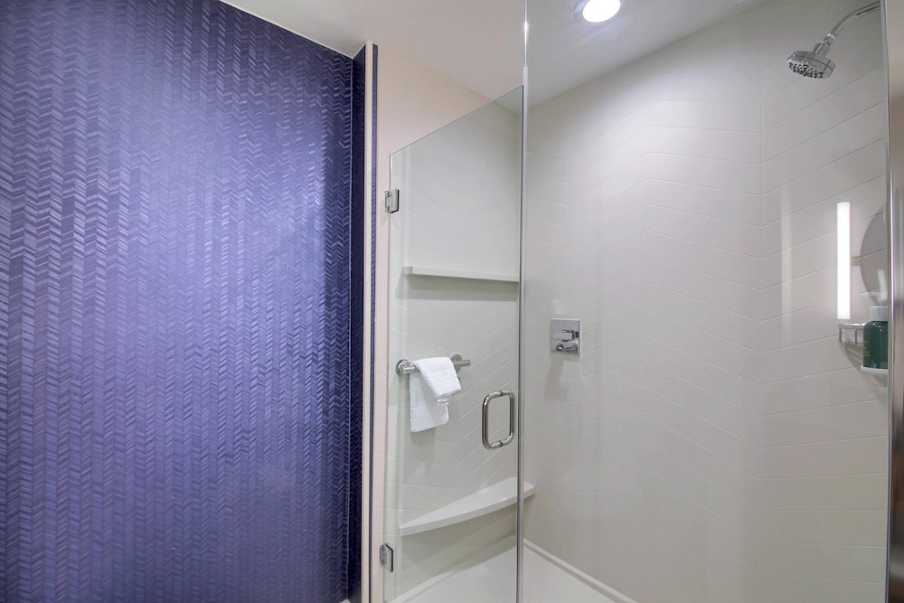 Fairfield Inn & Suites by Marriott Dallas Cedar Hill - photo 11