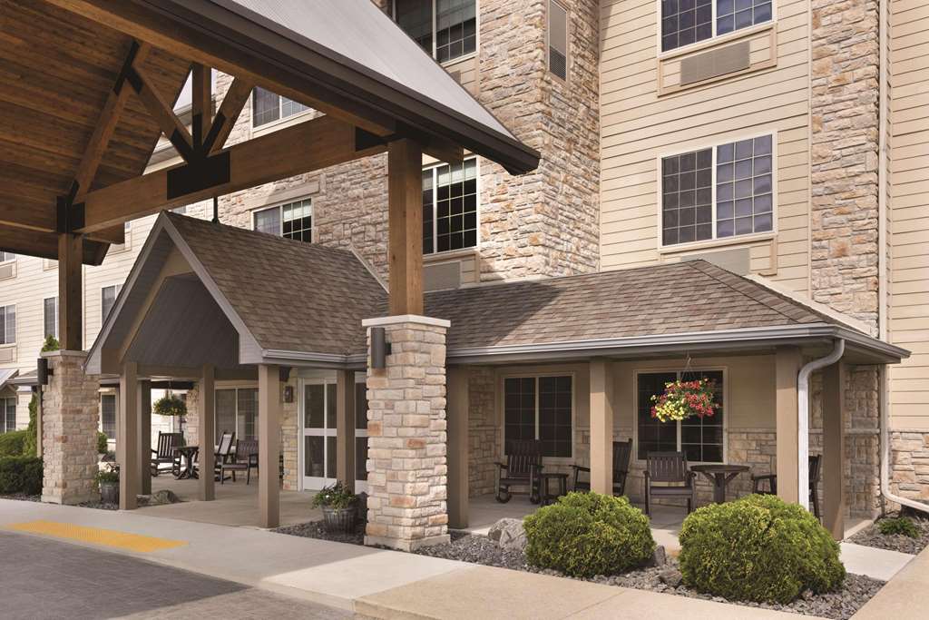 Country Inn & Suites by Radisson Green Bay North WI - featured photo