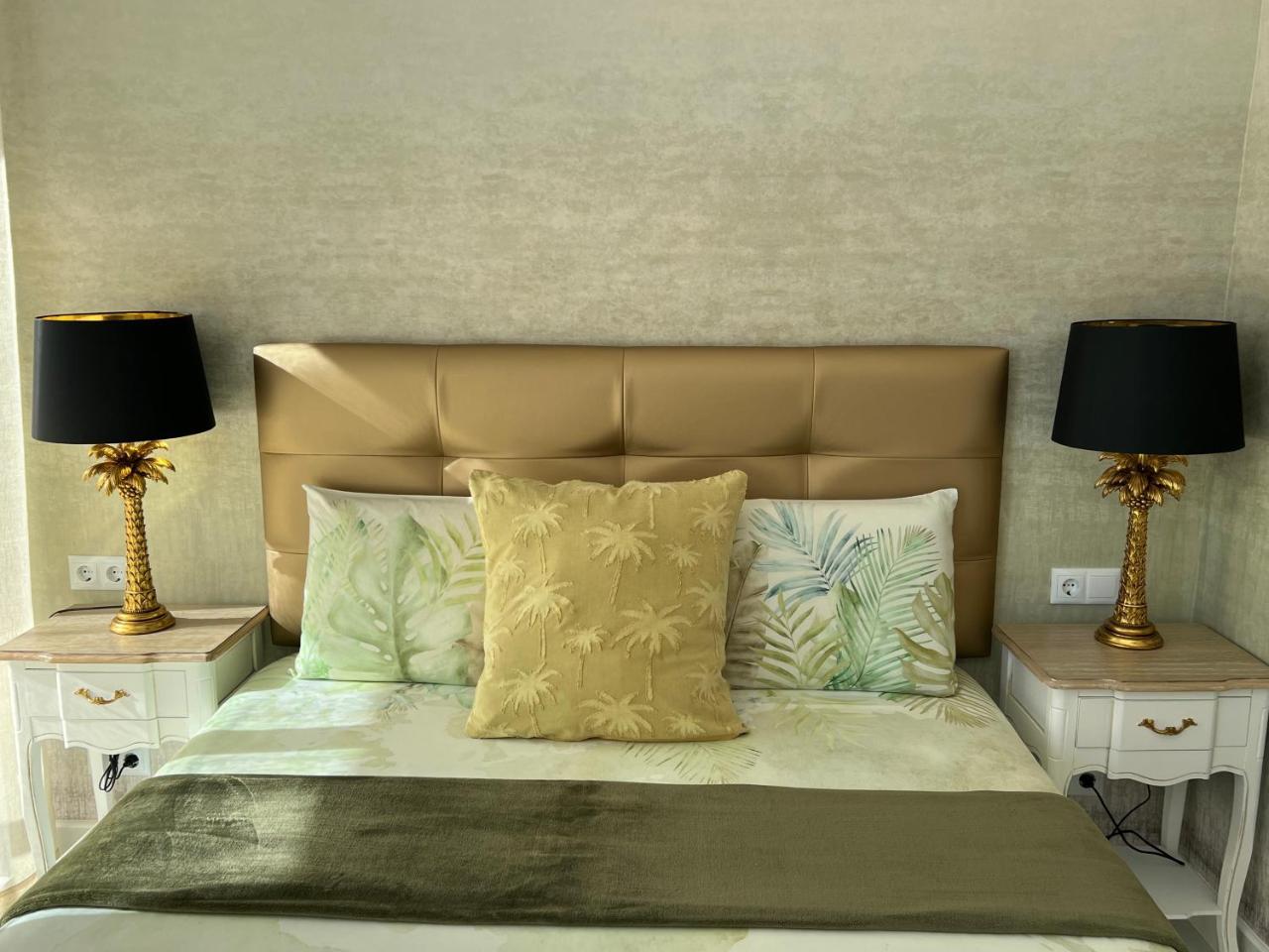 Las Palmas — 4-Star Luxury Hotel in Marbella, Spain