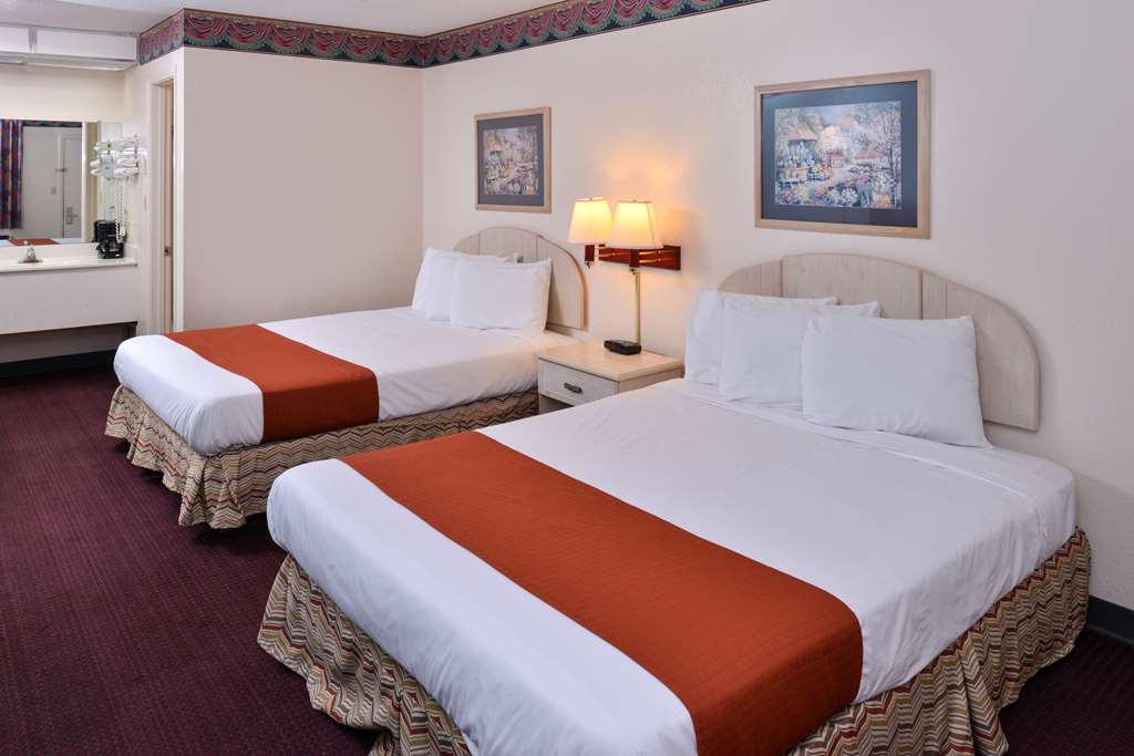 Americas Best Value Inn Wildersville - photo 17