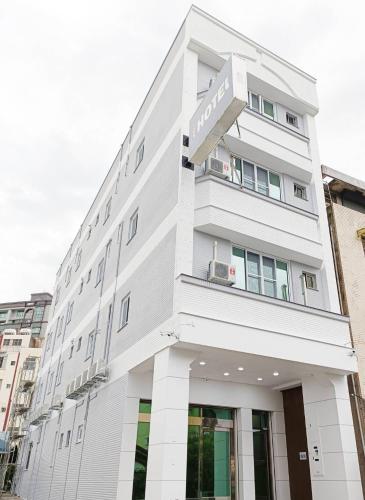 No 9 Hotel 九號文旅 - last minute hotel in Tainan