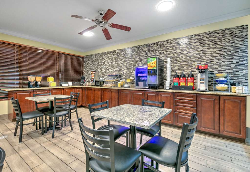 Days Inn by Wyndham Greenville MS - photo 52