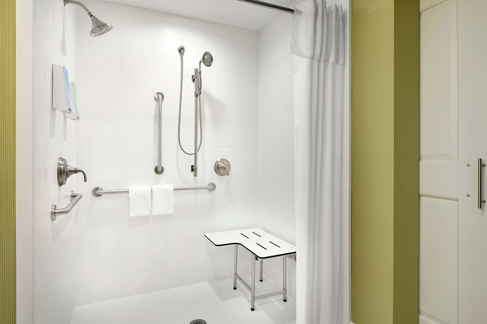 Home2 Suites by Hilton El Paso Airport TX - photo 23