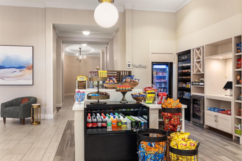 Hilton Garden Inn Arlington Shirlington - photo 43