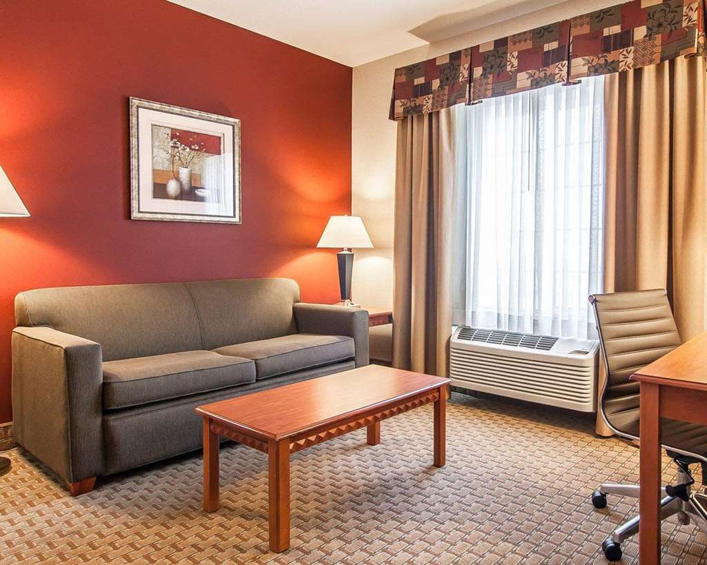 Comfort Suites Redmond Airport - photo 41