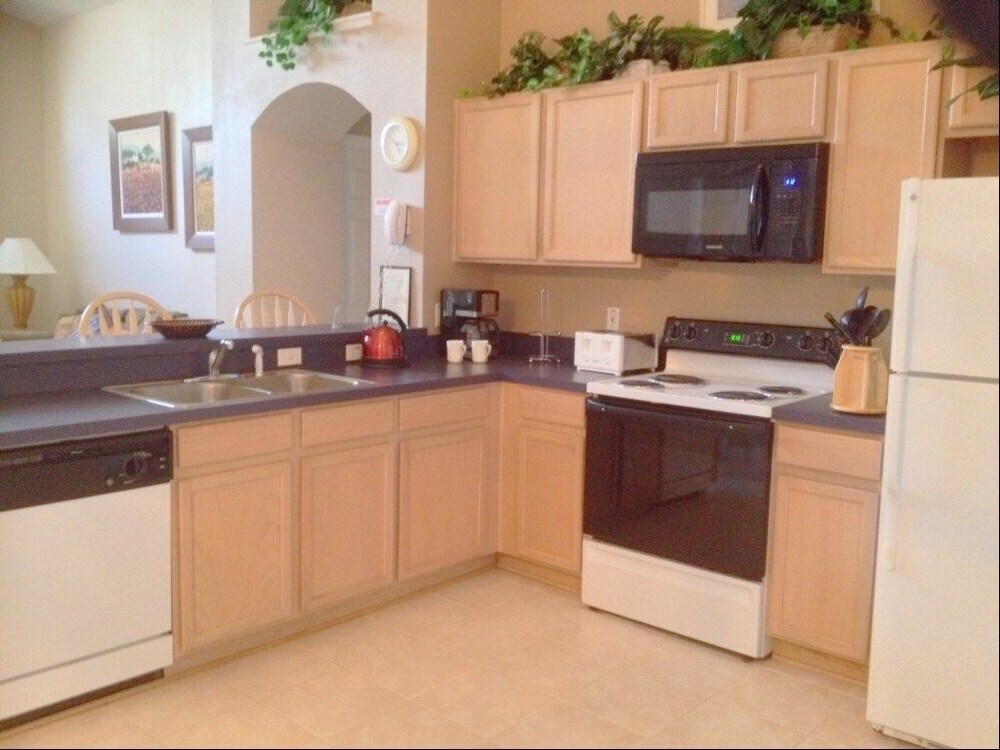 Venetian Bay Resort by DWS Vacation Villas - photo 9
