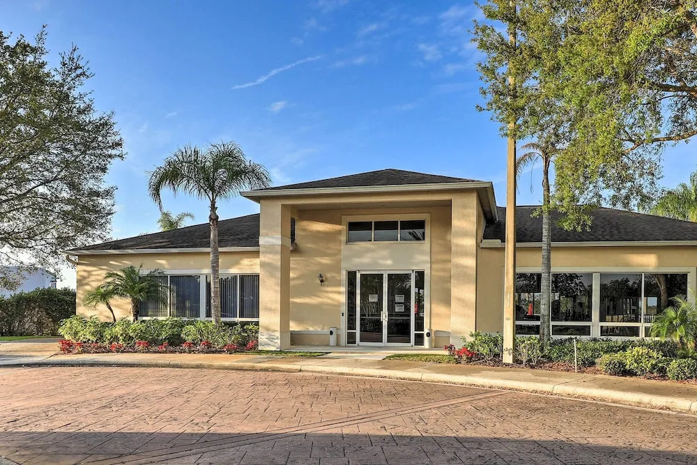 Kissimmee Condo with Resort Perks 5 Mi to Disney - photo 18