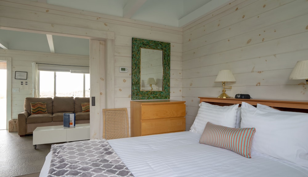 Driftwood Resort - photo 82