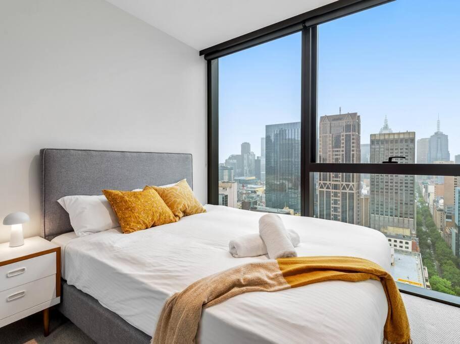 Superb CityView 2B2B apt CBD with Gym — 4-Star Luxury Hotel in Melbourne, Australia