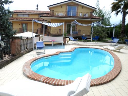 Bed and Breakfast Villa Algi — 4-Star Luxury Hotel in Corropoli, Italy