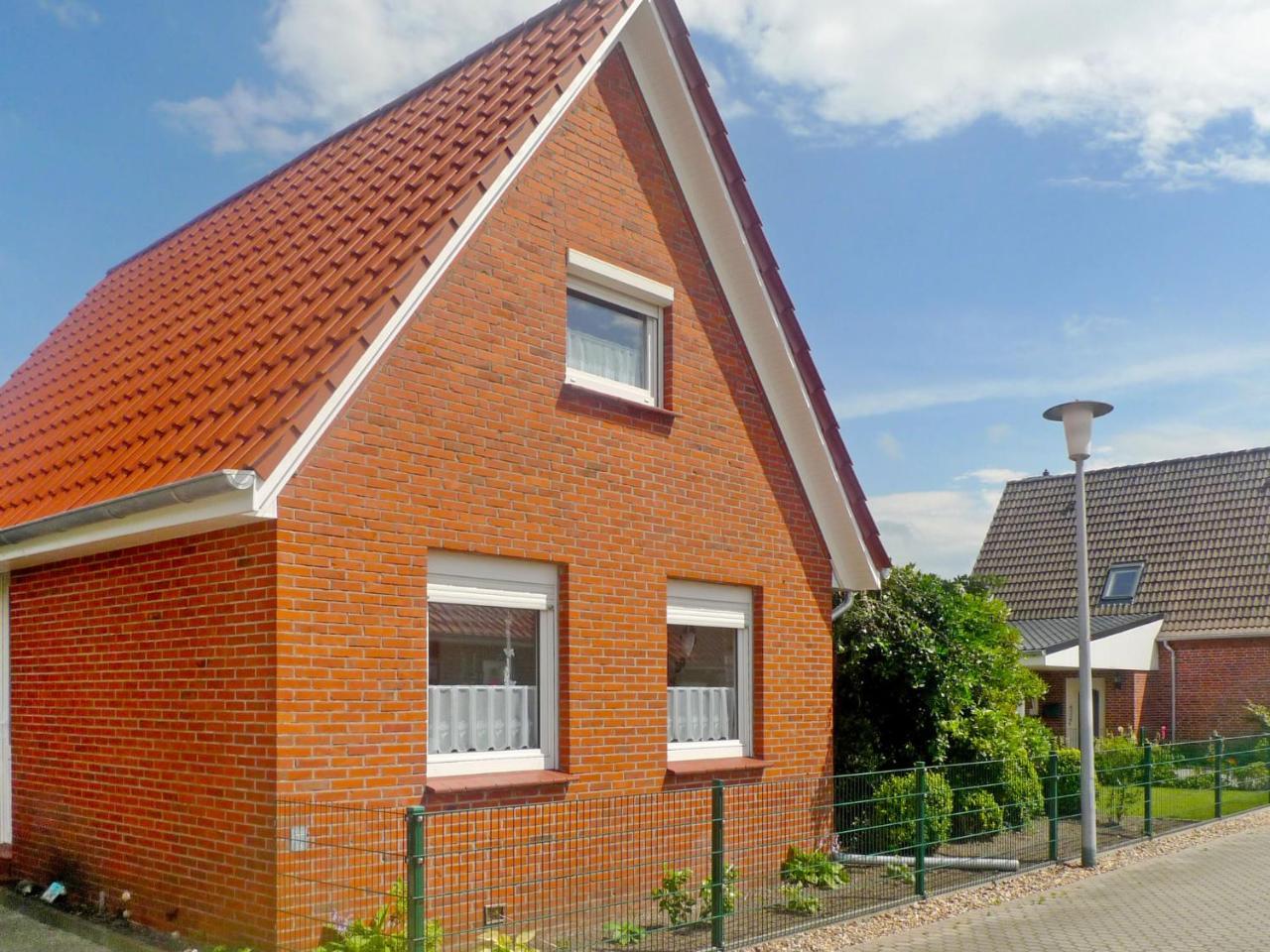 Holiday Home Hexenhuus — 4-Star Luxury Hotel in Hage, Germany