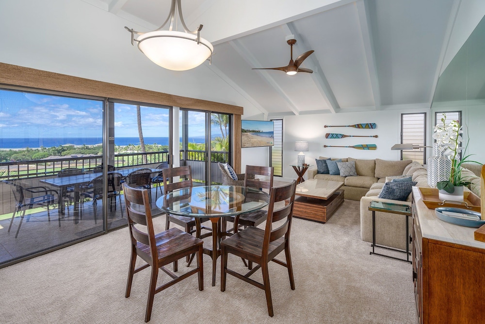 Wailea Ekolu 310 Panoramic Ocean Views Split AC — 4-Star Luxury Hotel in Wailea, United States