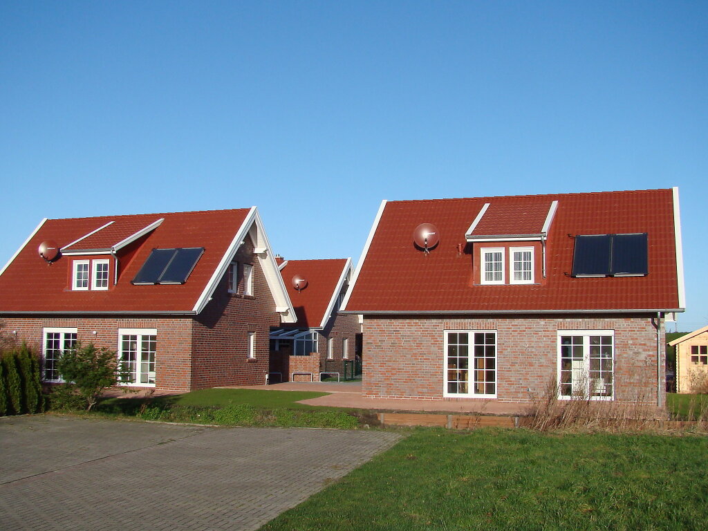 Deichhuus 1 - carbon neutral hotel in Dornum