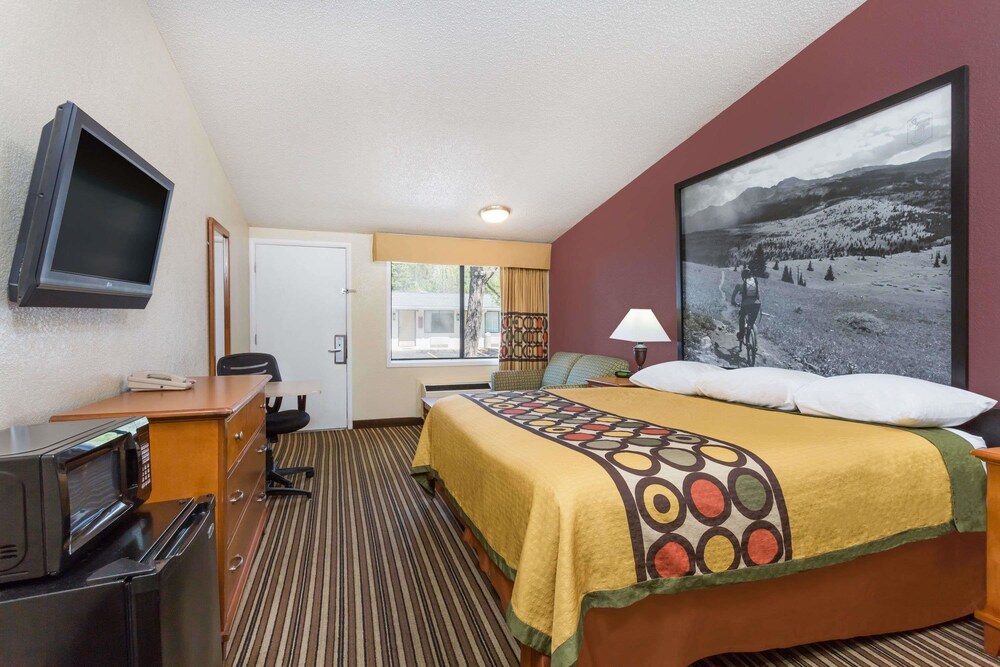 Super 8 by Wyndham Aberdeen Southern Pines - photo 11